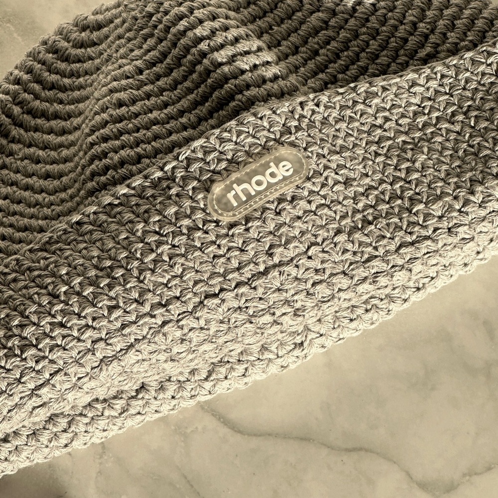 RHODE Light Gray Knit Beanie (Lemontini Club Gift) NEVER WORN